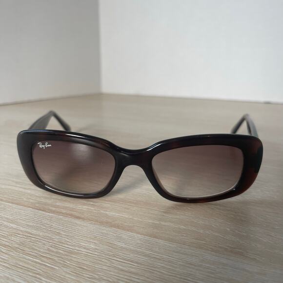 Ray-Ban RB4018 Rituals 637/13 Sunglasses Tortoise Shell Lightly Tinted Italy main image 10